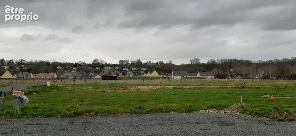 Terrain à LA FLECHE