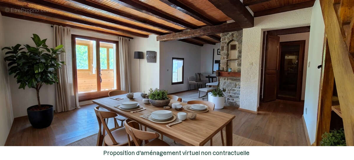Maison à BEAUVEZER