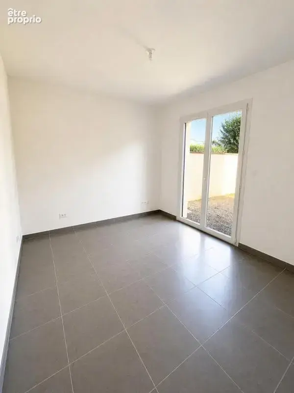 Maison récente de plain pied de 115 m2 - 4 chambres - Proche des commodités - photo 9