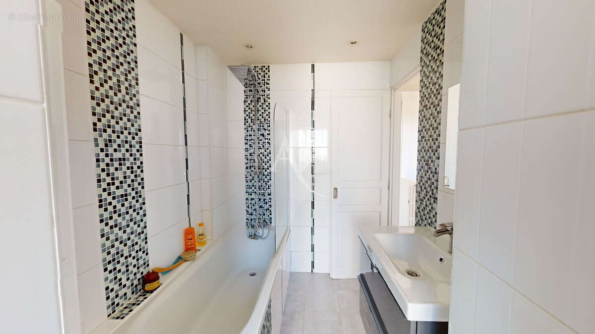 Appartement à VILLEMOMBLE