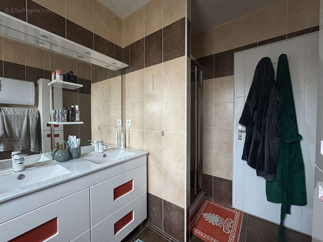 Maison à LES SORINIERES