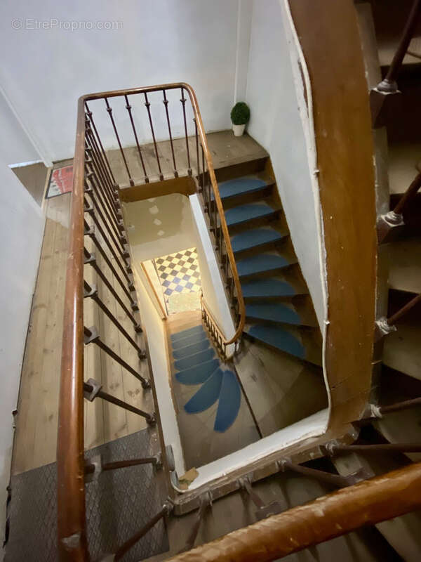 Appartement à AVESNES-SUR-HELPE