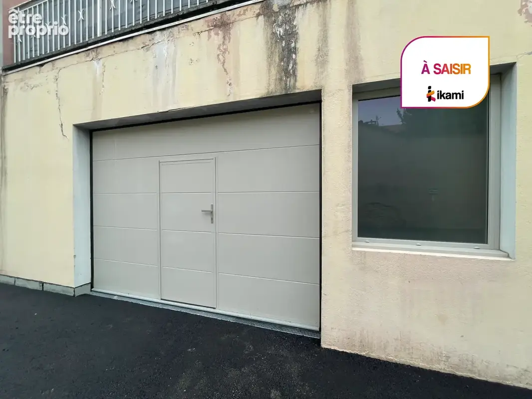 Parking à ROMANS-SUR-ISERE