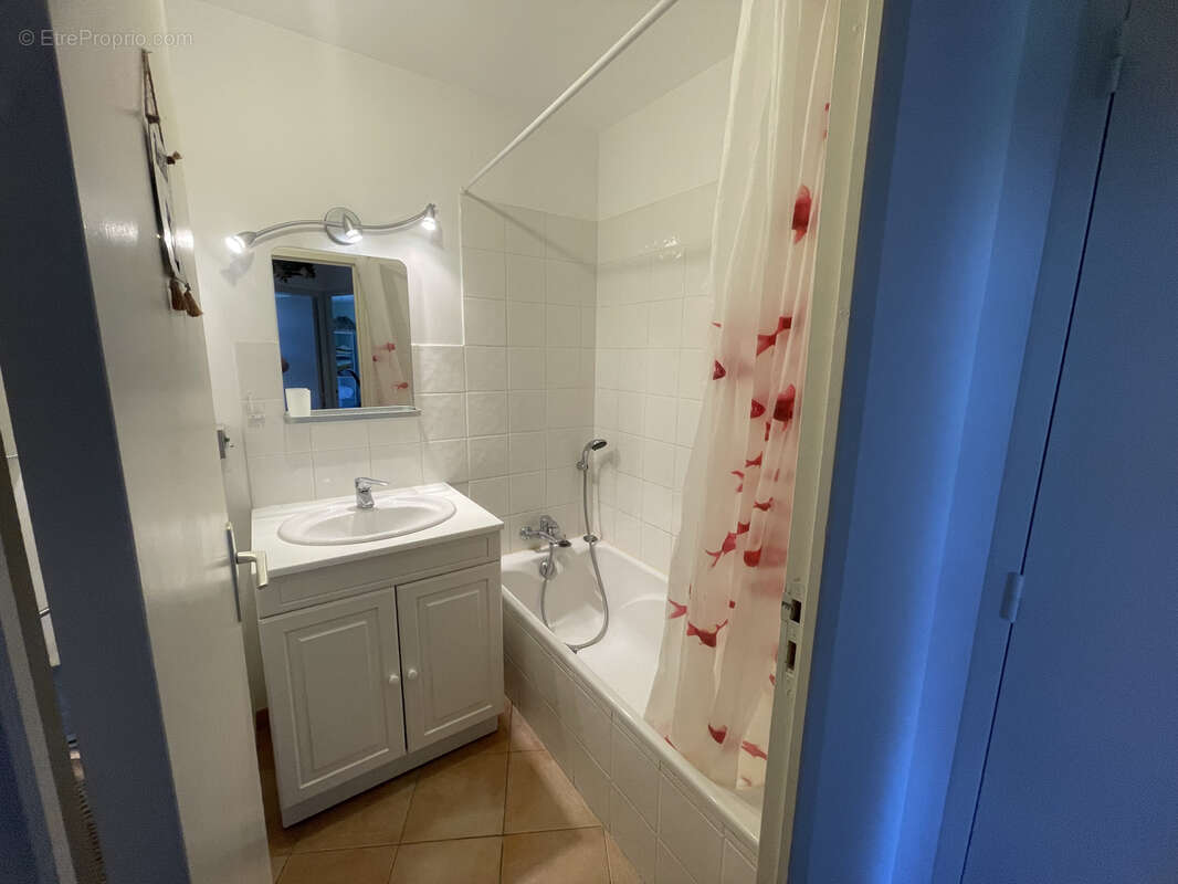 Appartement à LA CROIX-VALMER