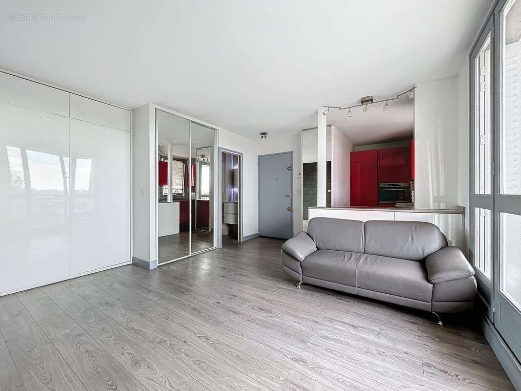 Appartement à SAINT-MAUR-DES-FOSSES