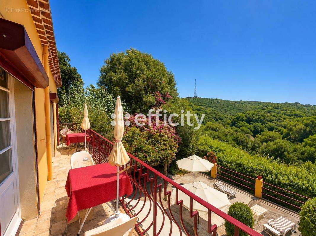 Appartement 127 m² à Hyeres  - photo 4