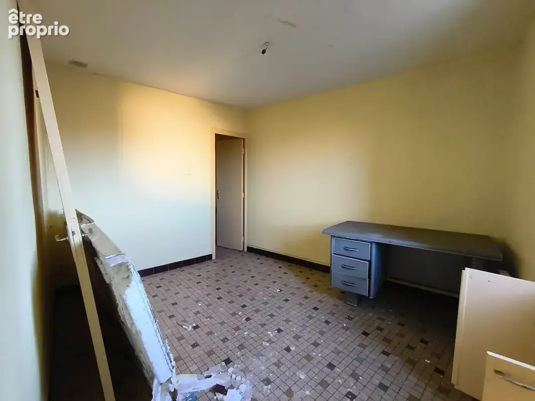 Appartement t2 a renover - centre ville - photo 5