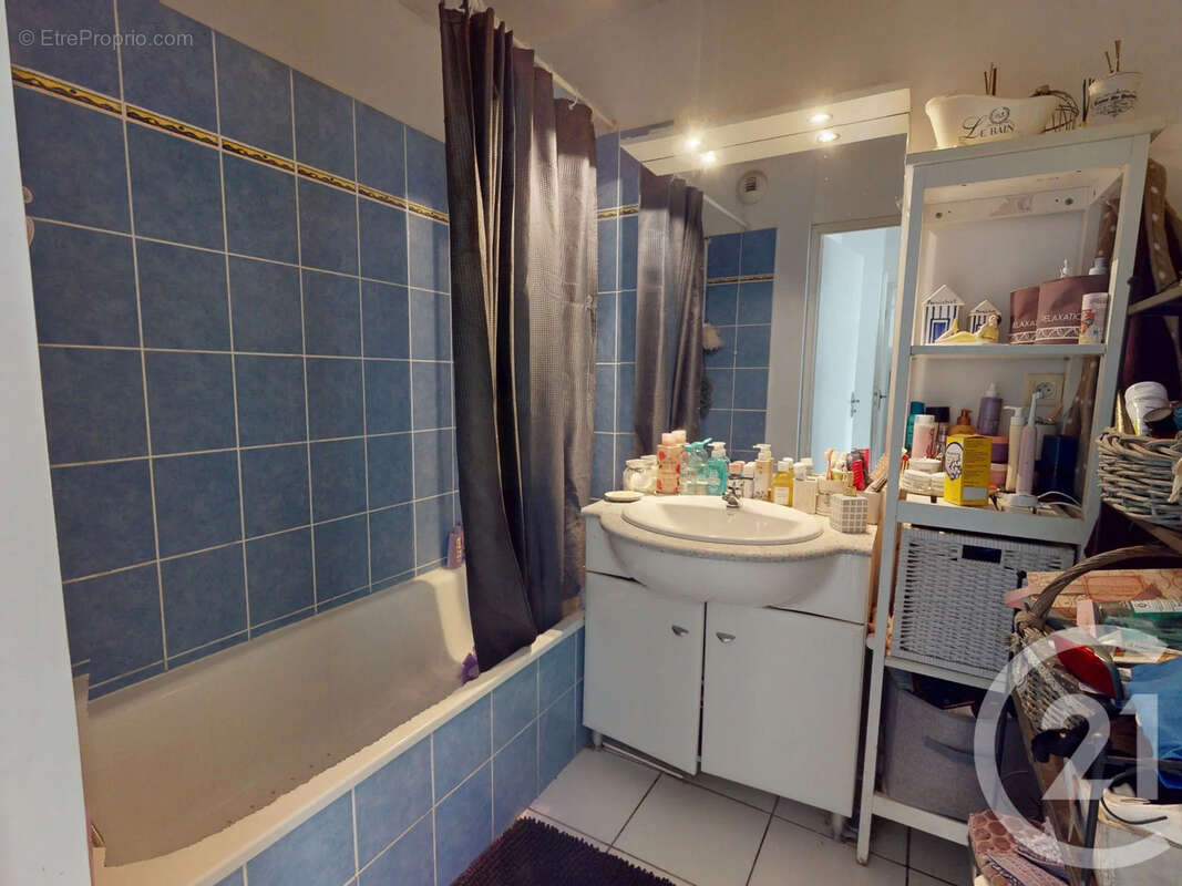 Appartement 61 m² à La Salvetat-Saint-Gilles  - photo 7