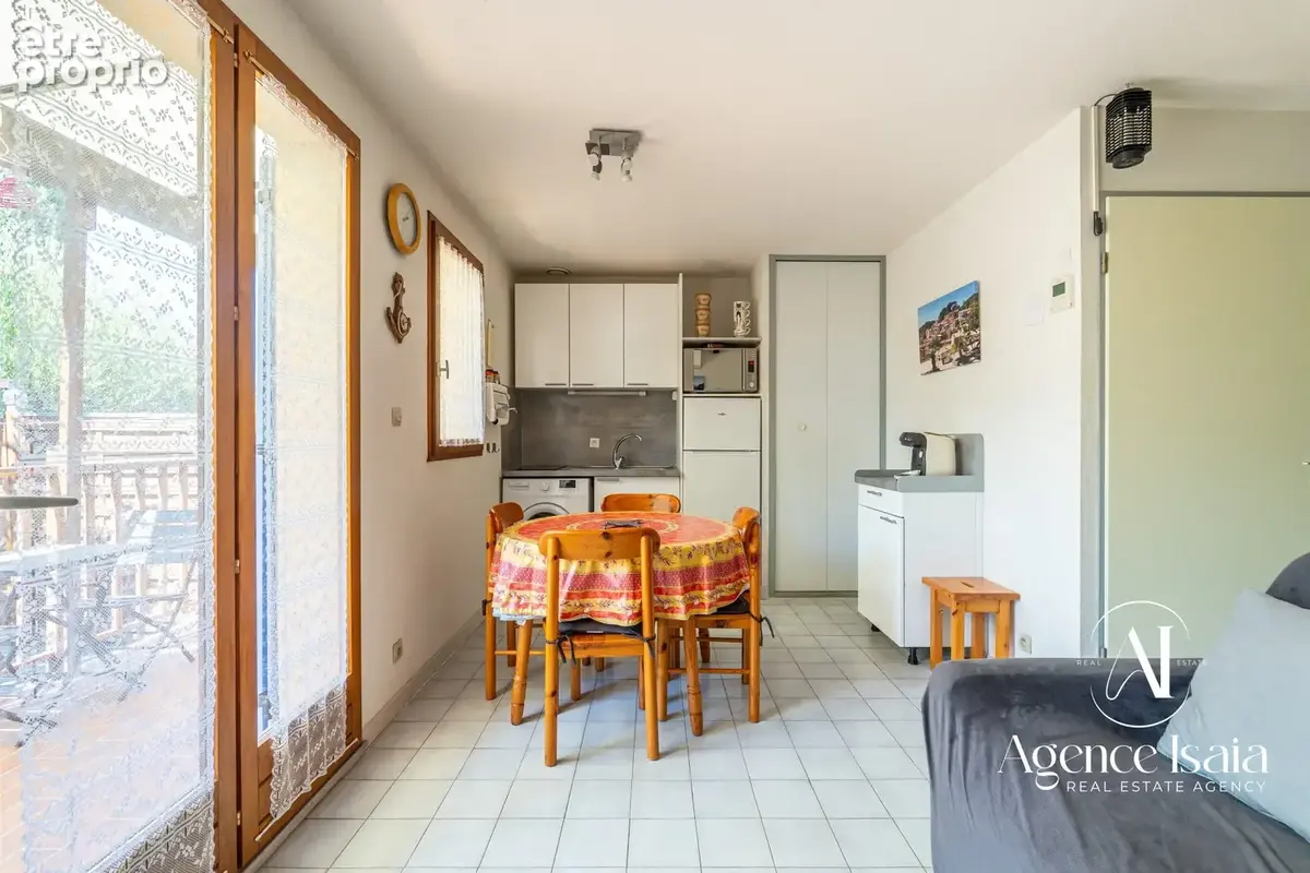 Appartement 30 m² à Bormes-Les-Mimosas  - photo 6