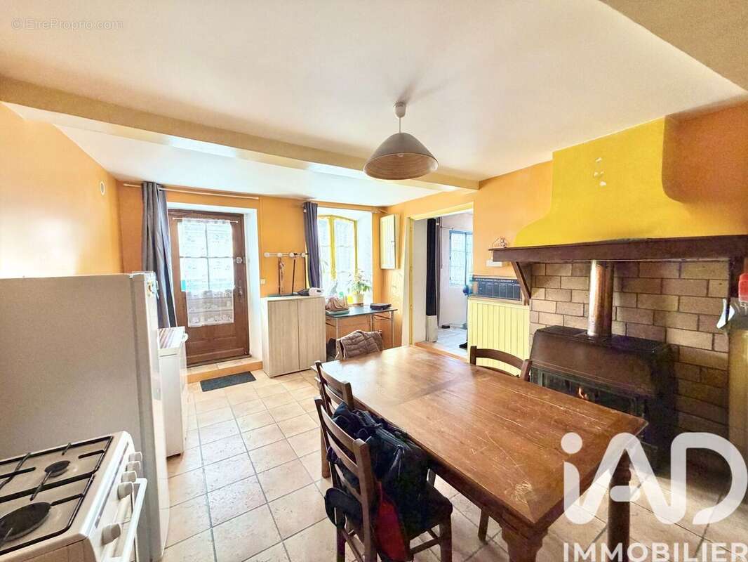 Maison 120 m² à Donazac  - photo 7