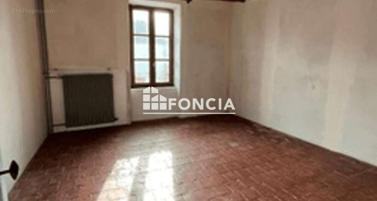 Maison à FRESNAY-SUR-SARTHE