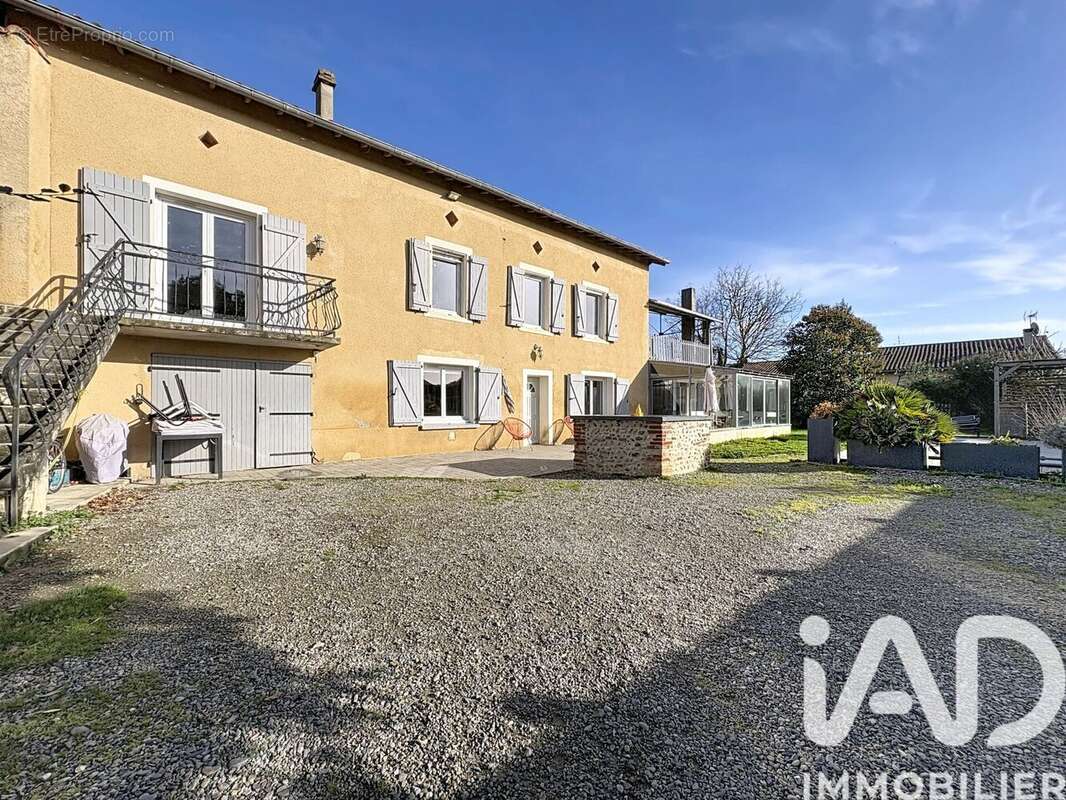 Maison 179 m² à Palaminy  - photo 3