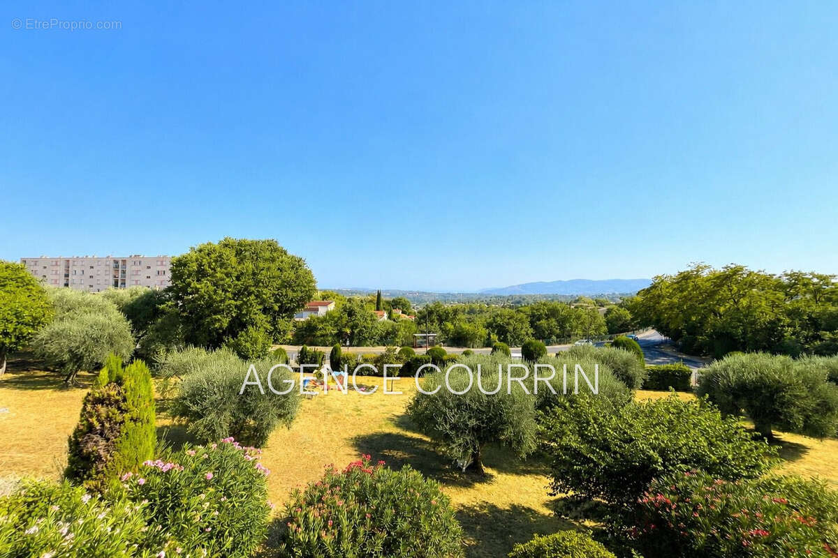 Appartement 65 m² à Grasse  - photo 3