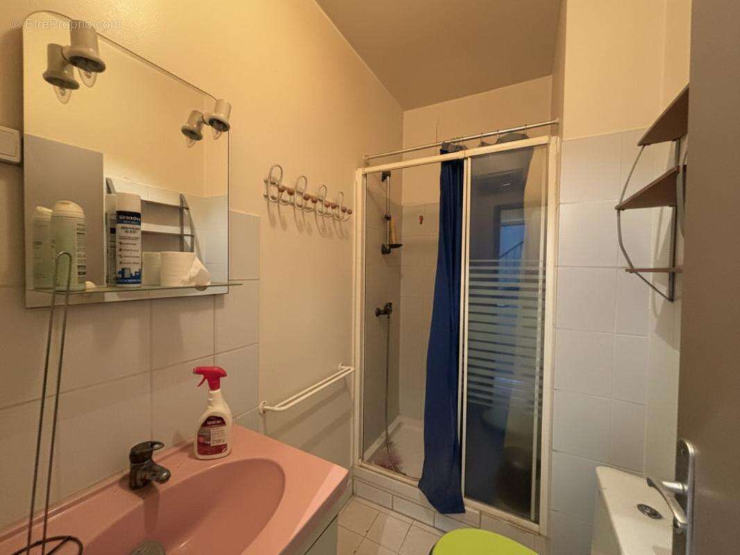 Appartement à BOURG-SAINT-ANDEOL
