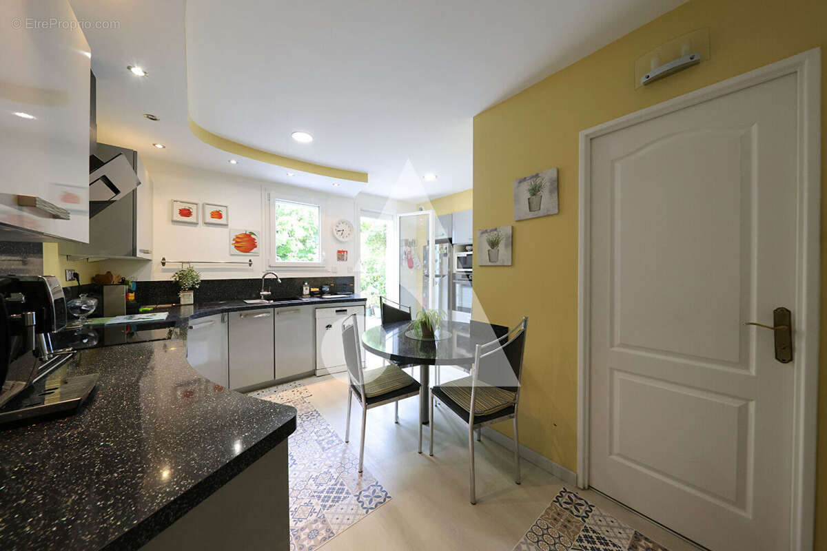 Maison à SAINT-GERMAIN-LES-CORBEIL