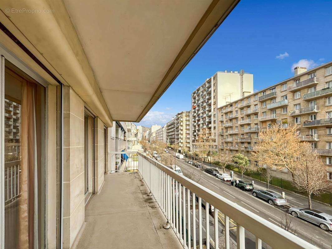Appartement à PARIS-20E