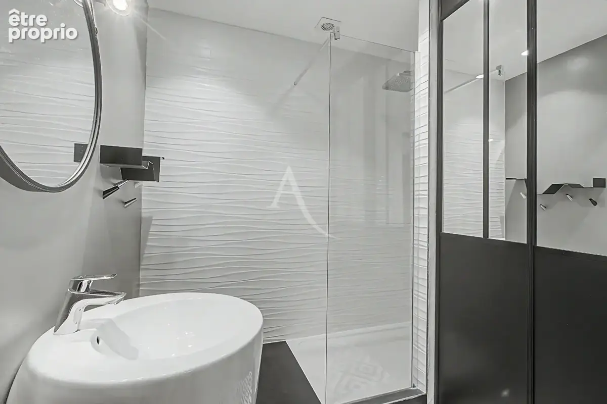 Appartement Annecy 3 pièces refait à neuf en centre ville d'Annecy - photo 6