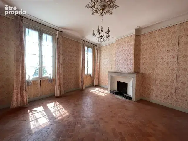 Trois logements à renover avec garages et caves - photo 7