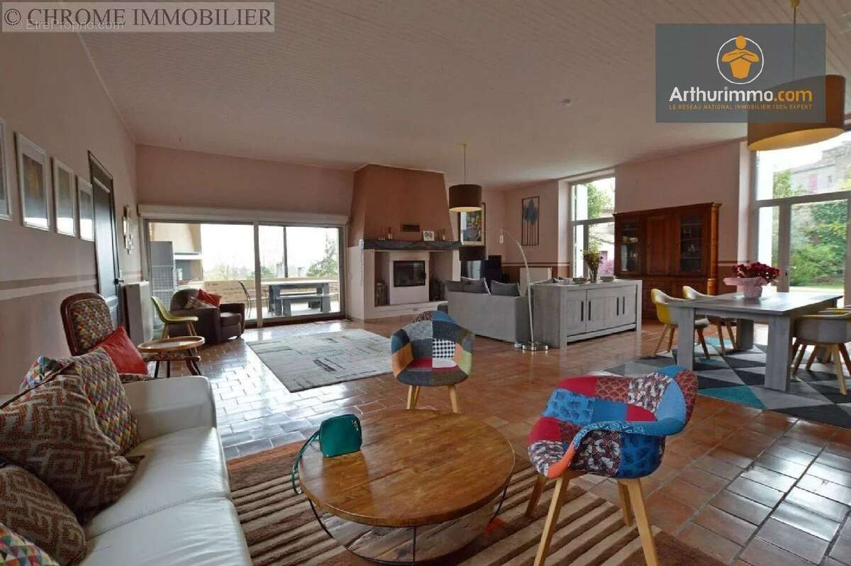 Maison à LE MAS-D'AGENAIS