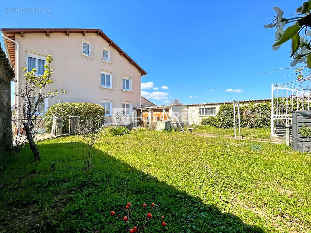 Maison 7 chambres avec piscine intérieure et garages - Portes-lès-Valence - photo 2