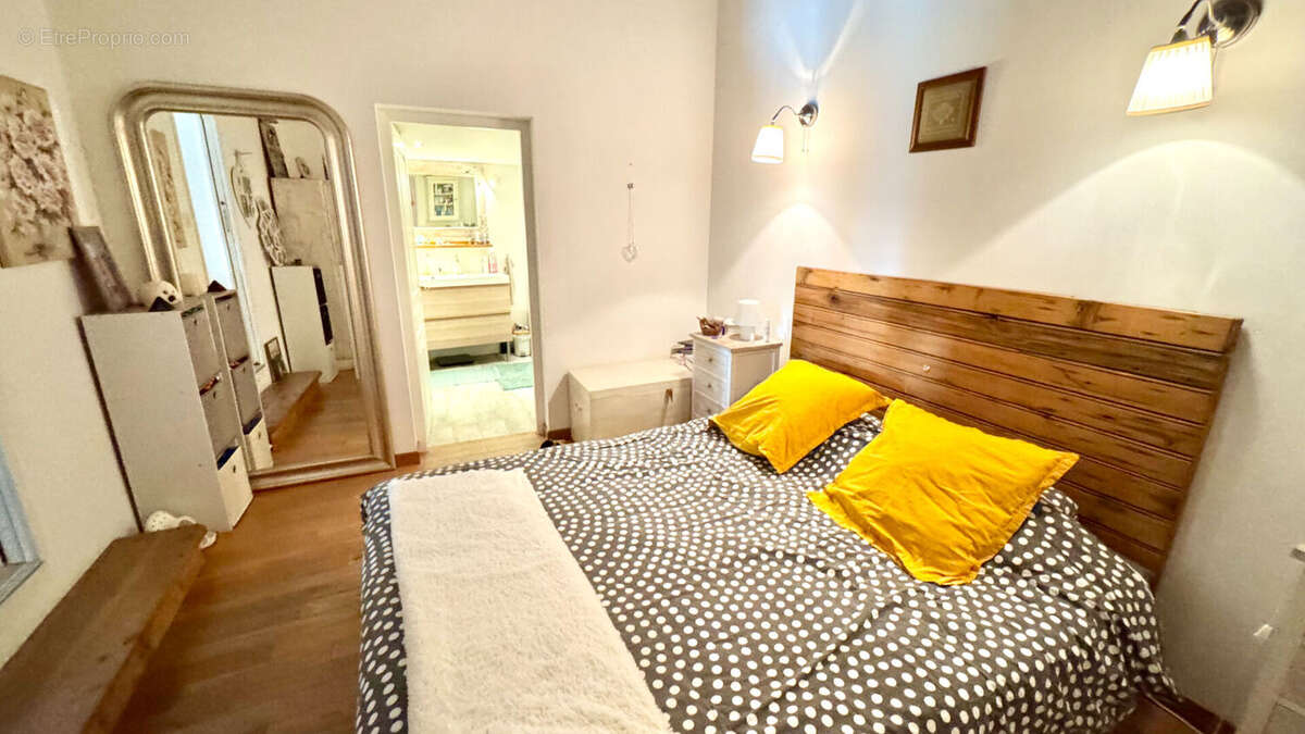 Maison à LES ANGLES