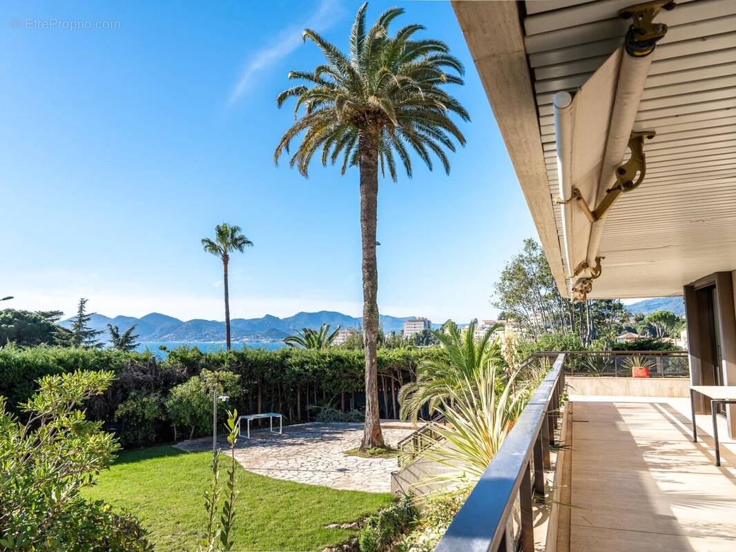 Appartement à CANNES