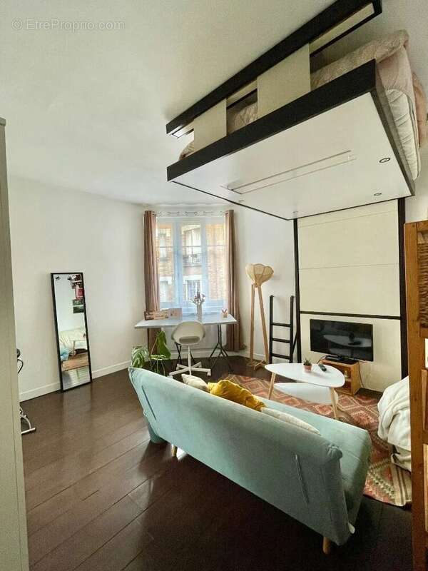 Appartement à PARIS-20E