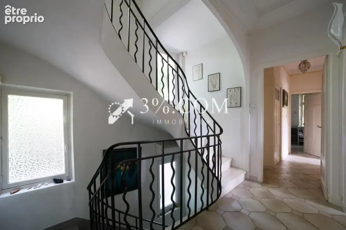 Maison de caractère au coeur de Châteauvert 340 m2 habitable - photo 13