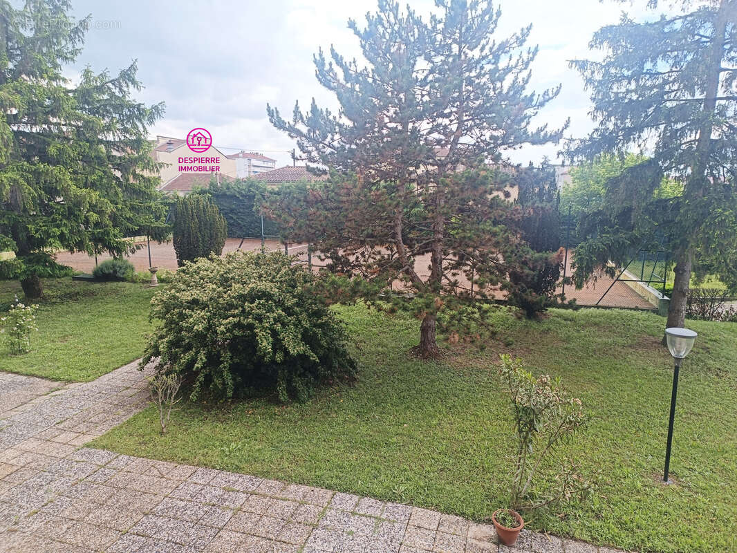 Appartement à LE PEAGE-DE-ROUSSILLON