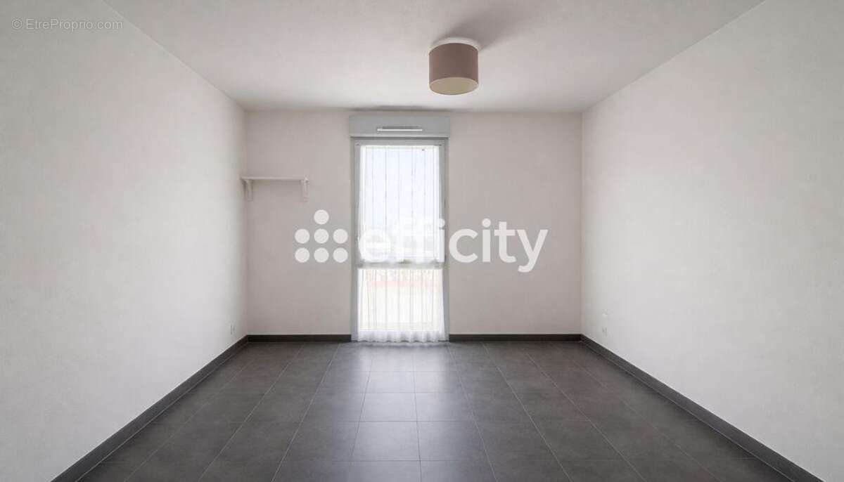 Appartement à ROUSSET