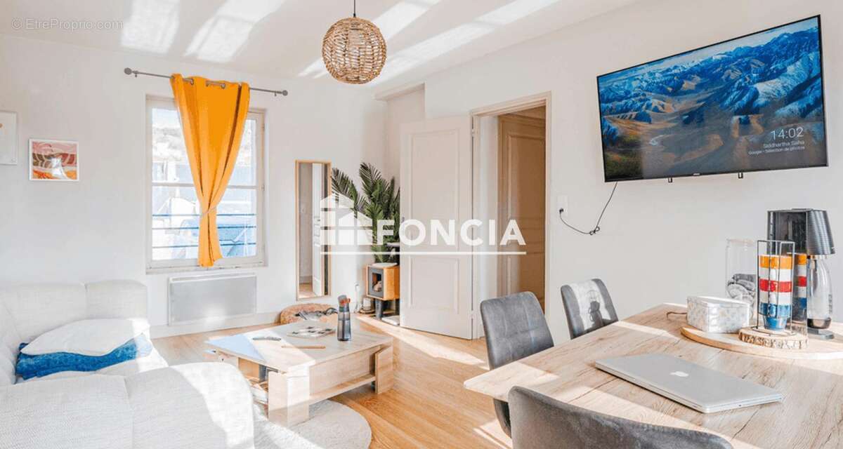 Appartement à CHINON