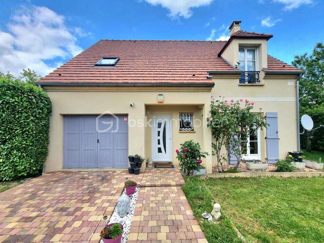 Maison à MORMANT