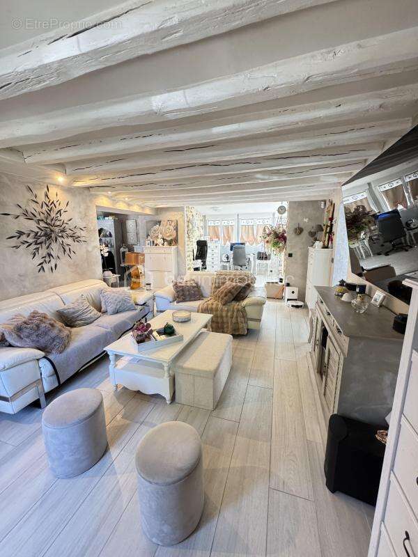 Maison briarde de charme – 146 m² – dépendances – terrain 1 350 m² – calme absolu - photo 5