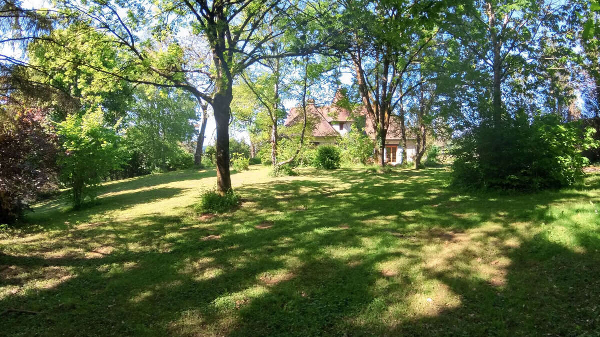 Maison à LA CHAPELLE-SUR-FURIEUSE