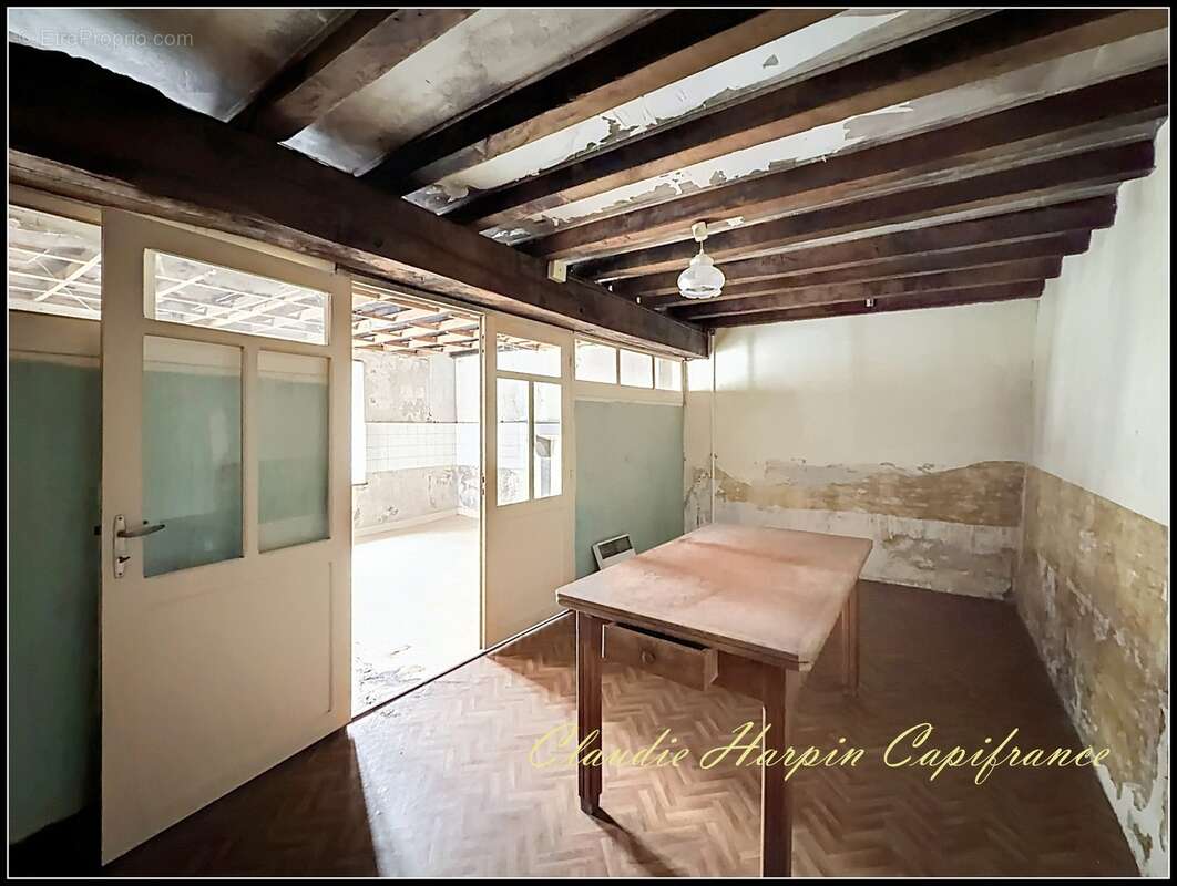 Maison à vendre 3 pièces VOUHE (79) environ 67 m² habitable, grandes dépendances - terrain 1147 m² - photo 8
