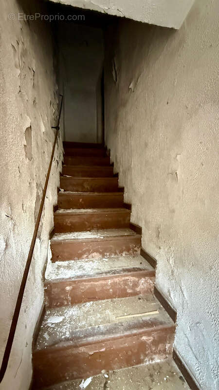 Maison à SAINT-QUENTIN-LA-POTERIE