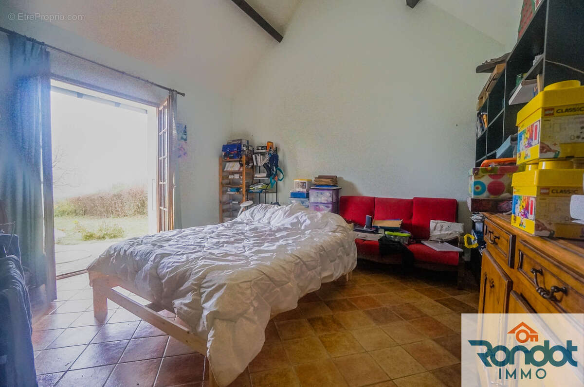 Maison à MAREY-SUR-TILLE