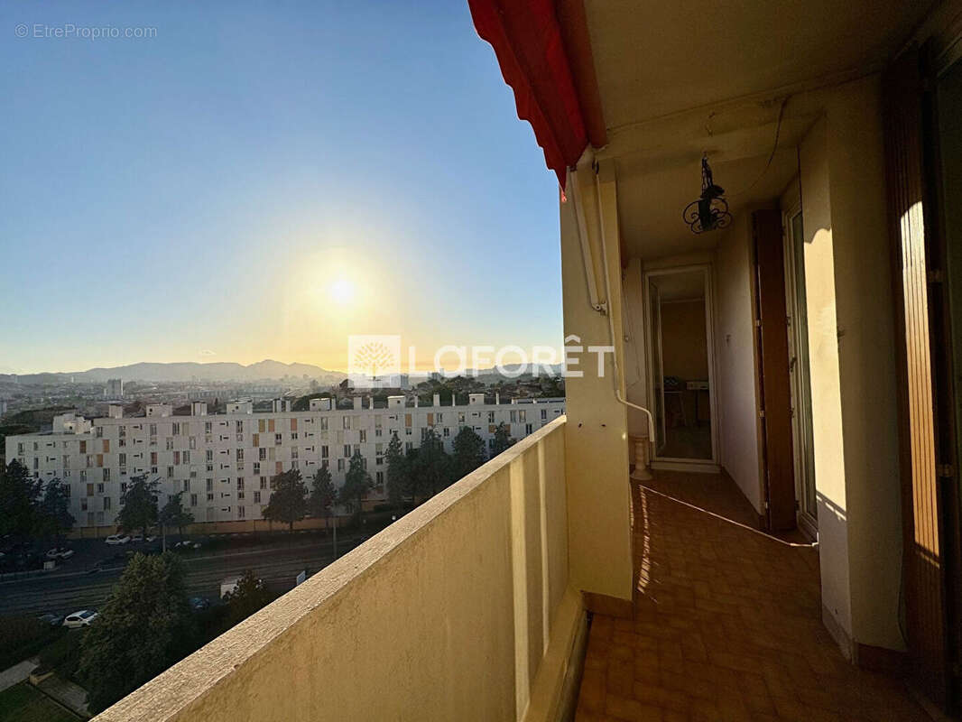 Appartement à MARSEILLE-11E