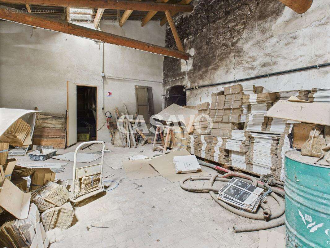 Maison à LA FARE-LES-OLIVIERS