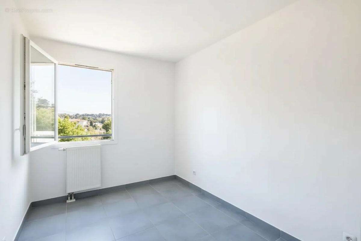 Appartement à MARSEILLE-11E