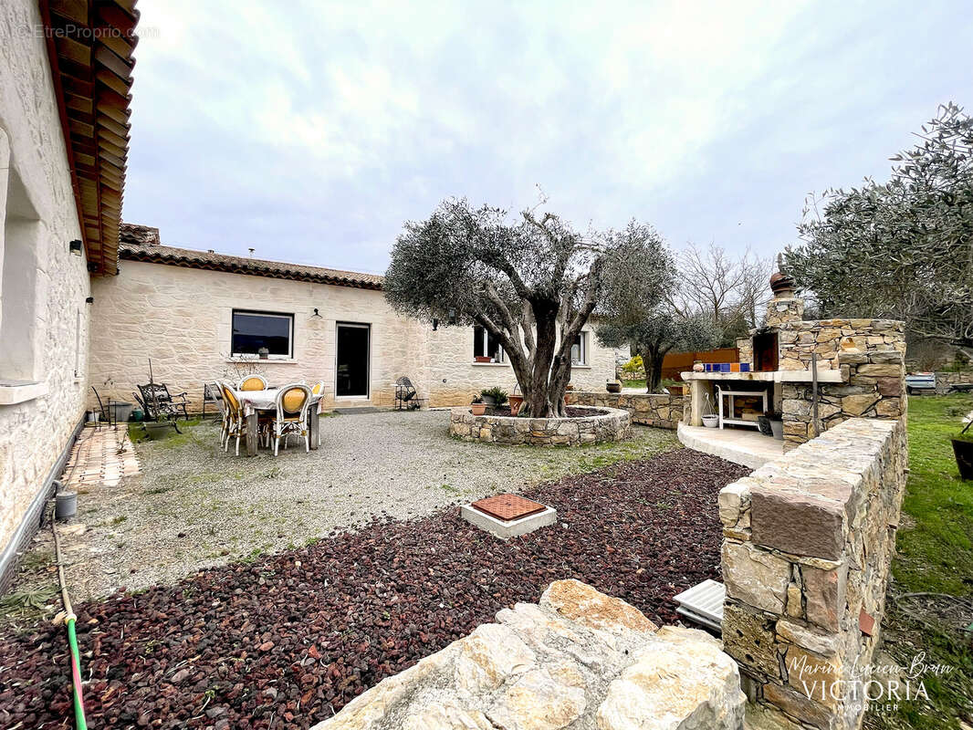 Maison à FIGANIERES