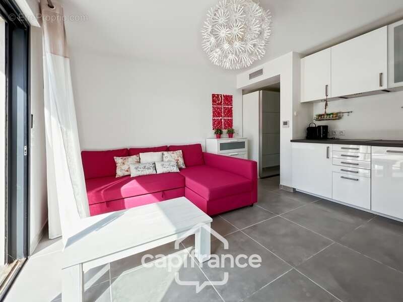 Appartement à BORMES-LES-MIMOSAS