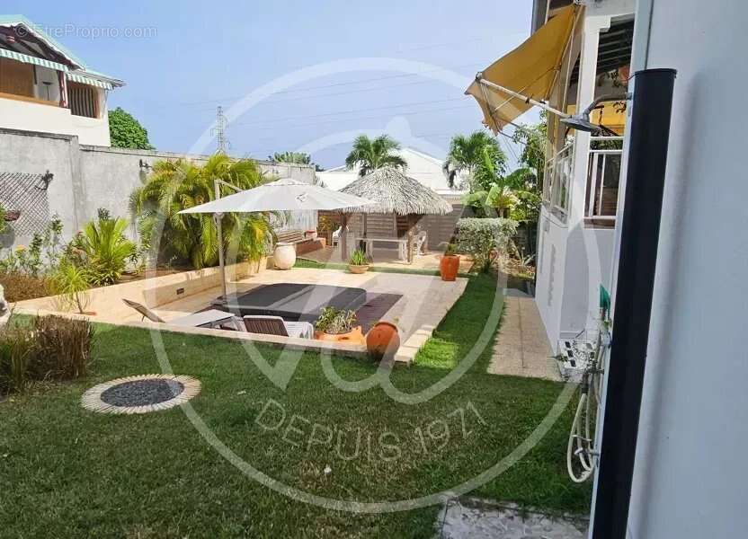 A vendre 680 000 € -villa t6 - baie mahault- vue mer - photo 9
