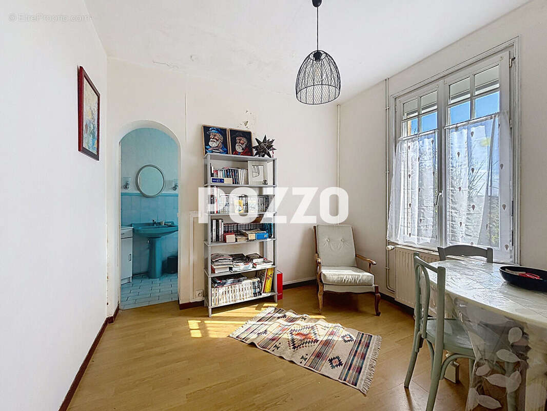 Agon Coutainville maison de type F3 de plain pied avec beau terrain constructible à détacher de 450 m² environ, logement indépen - photo 6