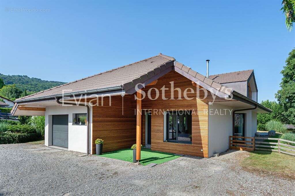 Maison à MAXILLY-SUR-LEMAN