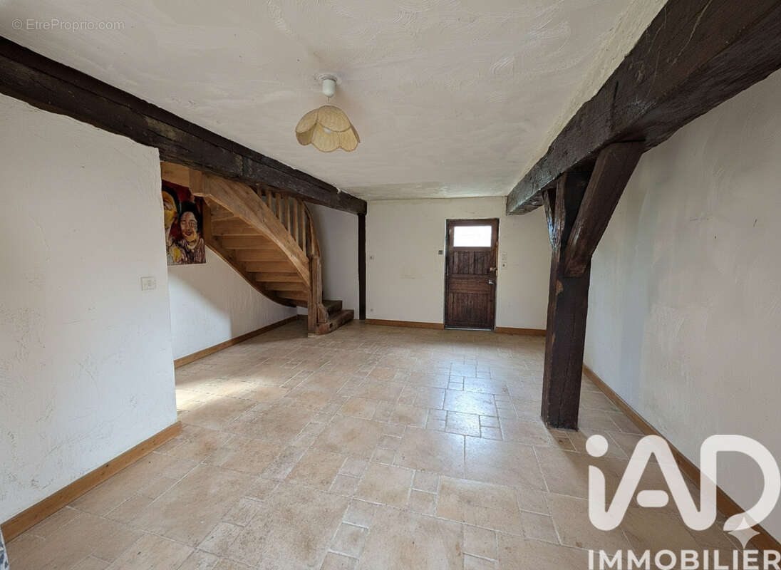 Maison 249 m² à Le Poislay  - photo 6