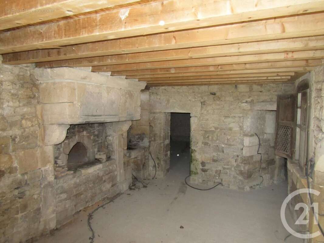 Maison à PAIZAY-NAUDOUIN-EMBOURIE