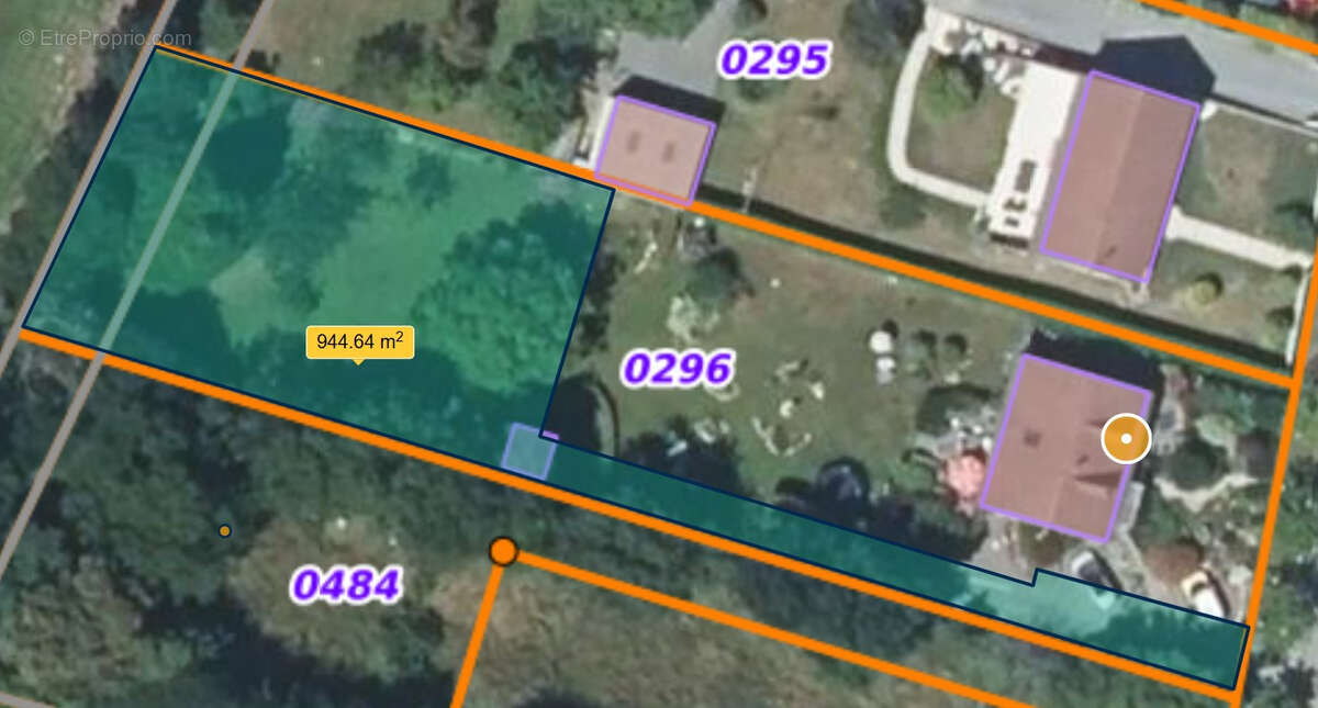 Terrain à SAINT-JEAN-DES-CHAMPS