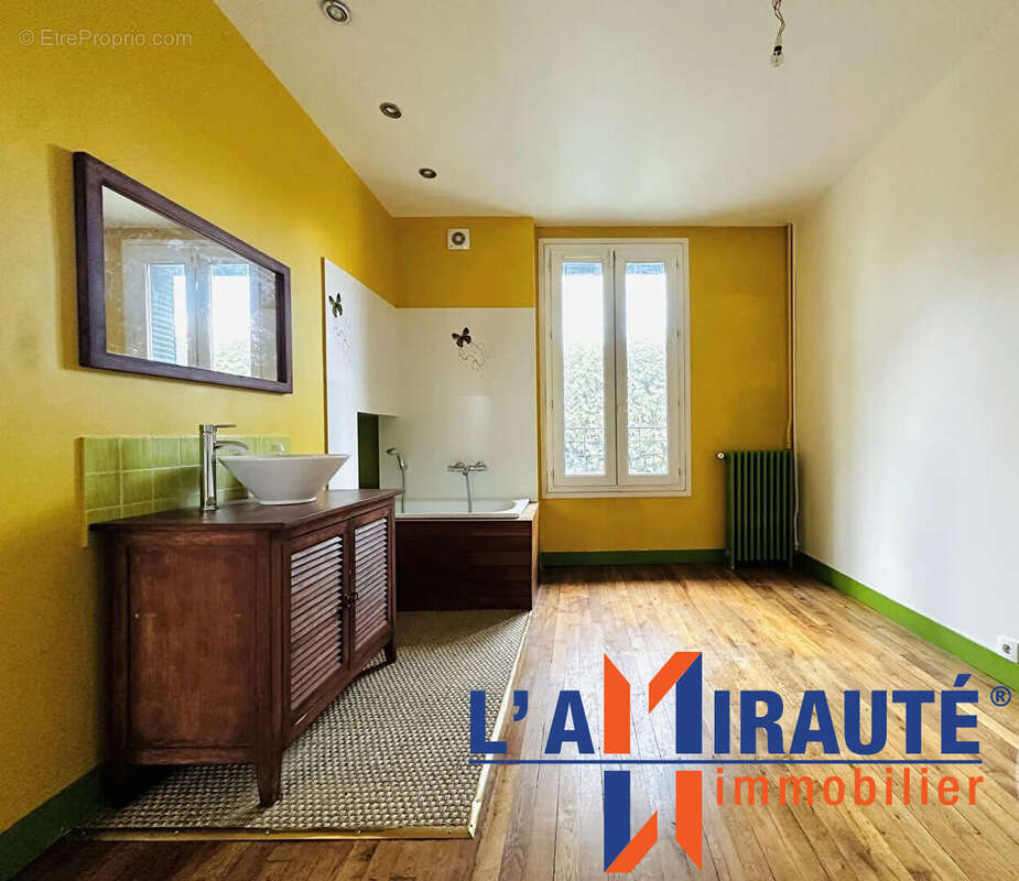 Maison à SARTROUVILLE