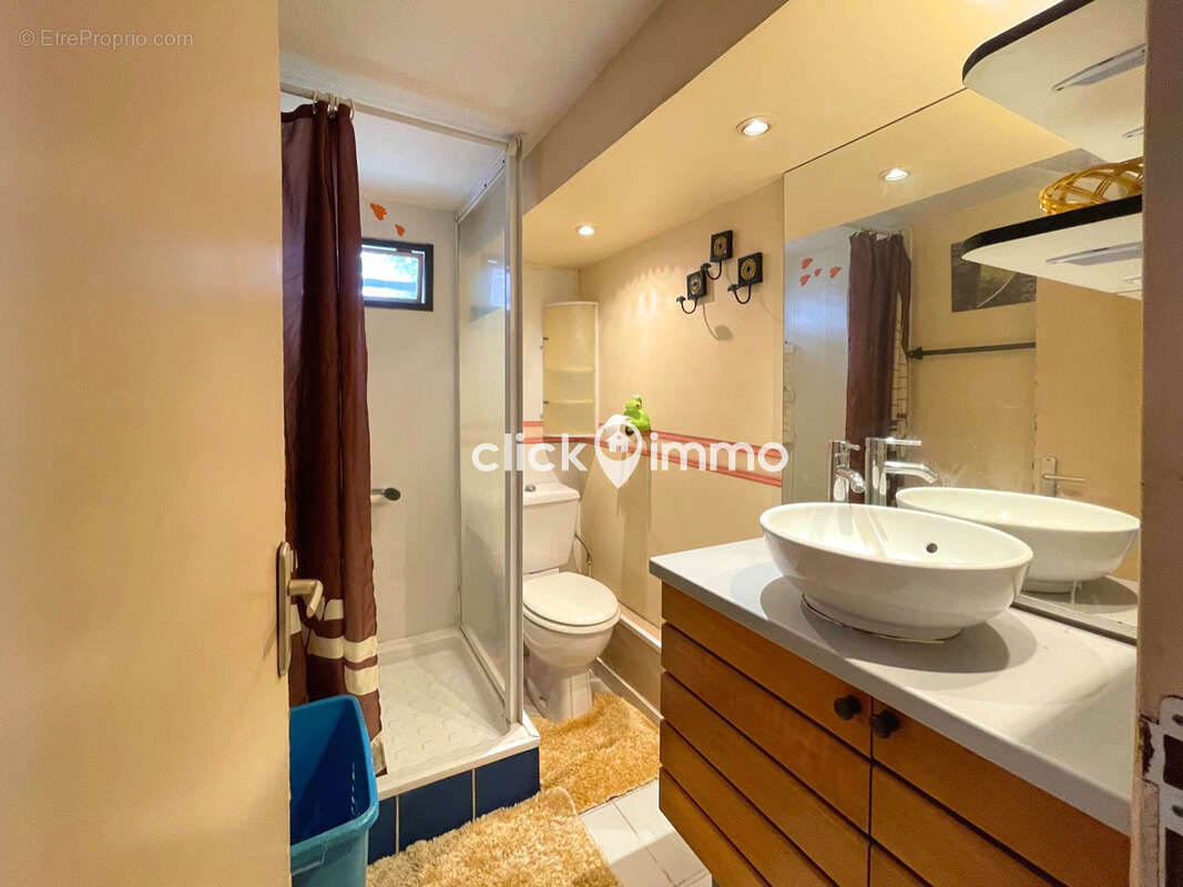 Maison à BAIE-MAHAULT